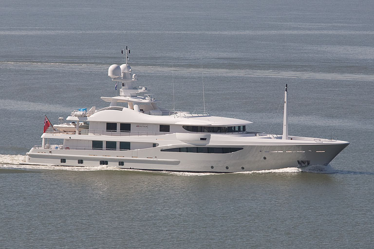 addiction amels yacht